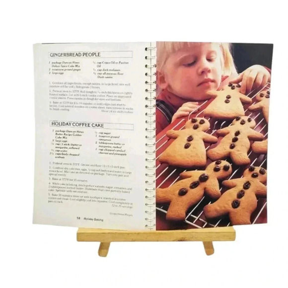 Vintage 1985 Duncan Hines Quick & Easy Baking Cookbook — Spiral Bound - Picture 8 of 13